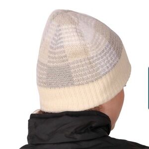 NEW Columbia Permafrost Plush Beanie Hat